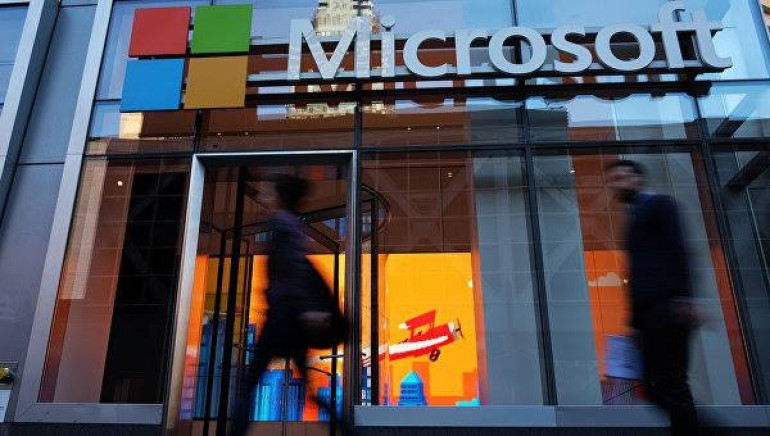 Microsoft sues US authorities over data request