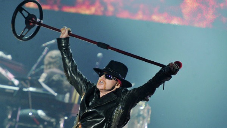 Guns N’Roses-ի մենակատարը կդառնա AC/DC-ի գլխավոր վոկալիստը