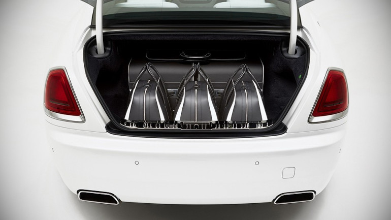 Rolls-Royce-ը ստեղծել է պայուսակներ, որոնք BMW 3-Series մեքենաներից թանկ են գնահատվել (լուսանկարներ)