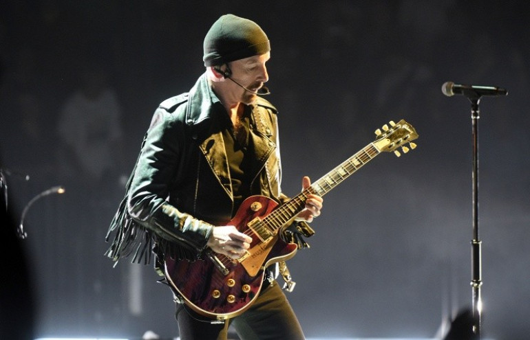 Гитарист U2 выступил в Сикстинской капелле в Ватикане