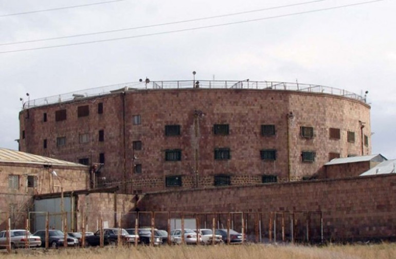 ՀՔԾ-ն խցերից մեկում իրականացրել է քննչական գործողություններ. ՔԿՎ պարզաբանումը՝ «Նուբարաշեն»-ում հայտնված դիմակավորված անձանց մասին