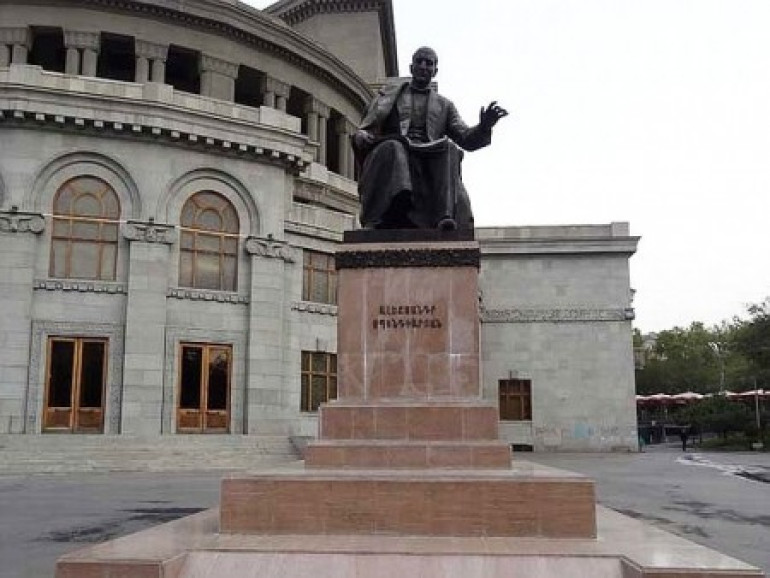 Կբացվի Արփի Ավդալյանի ասեղնագործ աշխատանքների ցուցահանդեսը
