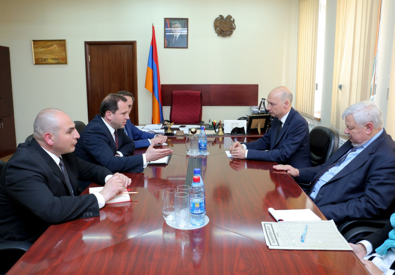 Դավիթ Տոնոյանը ԵԱՀԿ ներկայացուցիչների հետ քննարկել է ԼՂ հակամարտության շուրջ ստեղծված իրավիճակը և հնարավոր զարգացումներին առնչվող հարցեր