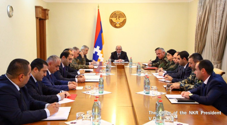 Արցախի Նախագահի հրավիրած խորհրդակցությանը քննարկվել են բանակի կենսագործունեությանը  վերաբերող հարցեր