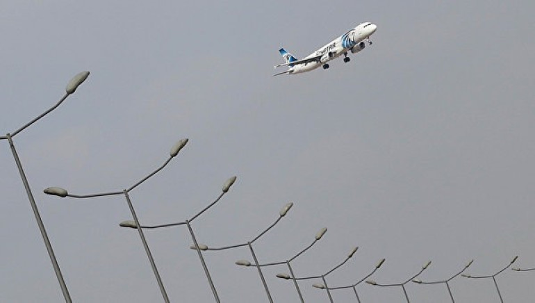 EgyptAir-ի անհետացած ինքնաթիռի ավտոմատ համակարգերն աղետի ազդանշան են տվել. Եգիպտոսի քաղավիացիայի նախարարություն EgyptAir-ի անհետացած ինքնաթիռի ավտոմատ համակարգերն աղետի ազդանշան են տվել. Եգիպտոսի քաղավիացիայի նախարարություն