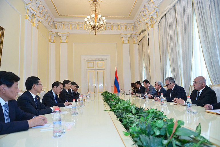 Սերժ Սարգսյանն ընդունել է ՉԺՀ նախագահի հատուկ ներկայացուցչին