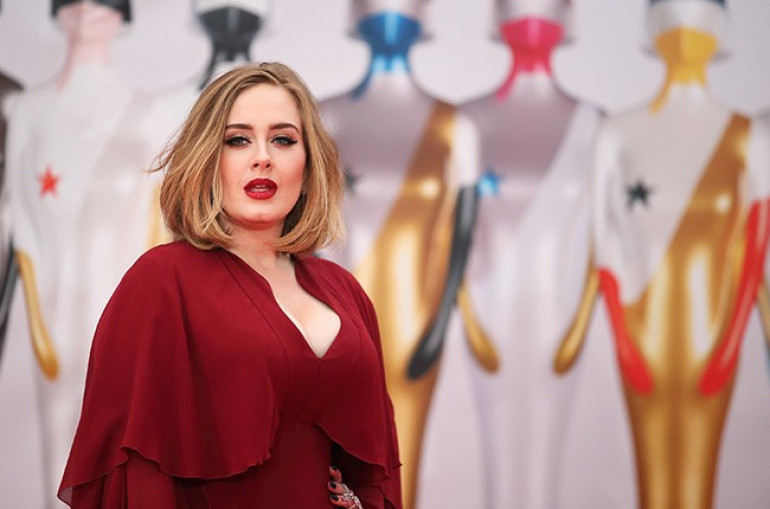 Адель стала обладательницей главной награды на церемонии Billboard Music Awards