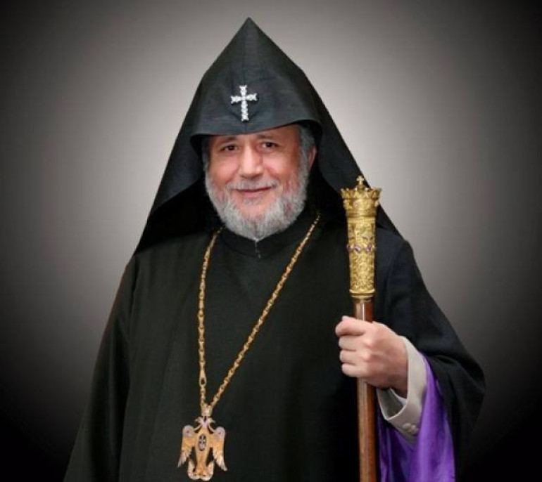 Անվեհեր ոգով այսօր մեր զավակները պաշտպանում են Հայաստանի և Արցախի սահմանները. Գարեգին Բ–ի ուղերձը Հանրապետության տոնի առթիվ