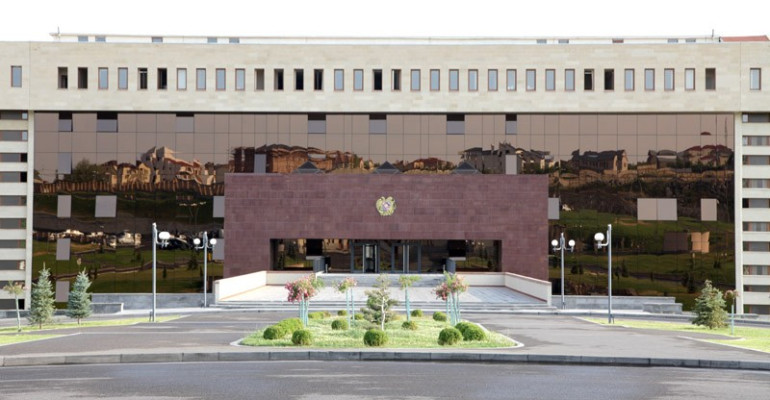 ԼՂՀ տարածքում ՀՀ-ՌԴ ՀՕՊ համաձայնագիրը չի գործում, հետևաբար այն չի ազդում ՀՀ ՊՆ- ԼՂՀ ՊՆ համագործակցության վրա. ՀՀ ՊՆ