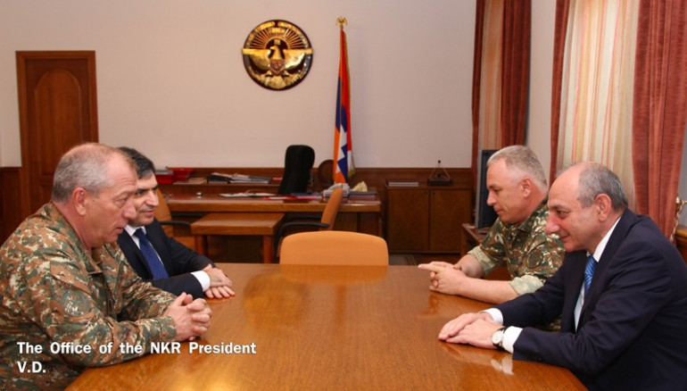 Բակո Սահակյանը և ՀՀ ՊՆ գլխավորի շտաբի պետի տեղակալը քննարկել են բանակաշինությանը վերաբերող հարցեր