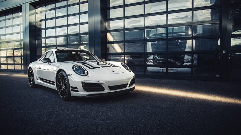 Porsche-ն թողարկել է 911 մոդելի հատուկ տարբերակը` նվիրված  «24 ժամ-Լե Ման» մրցարշավին (լուսանկարներ)