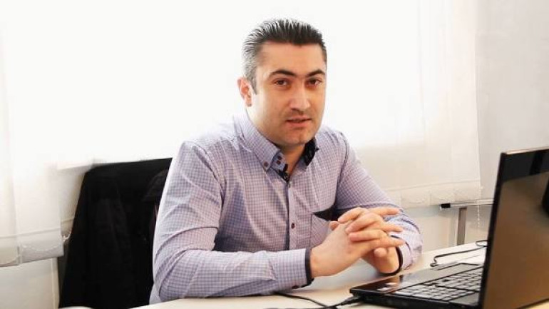 Ալիևը ոտքը կախ էր գցել Սերժ Սարգսյանի ձեռքը սեղմելու համար. քաղաքական փիարի մասնագետ