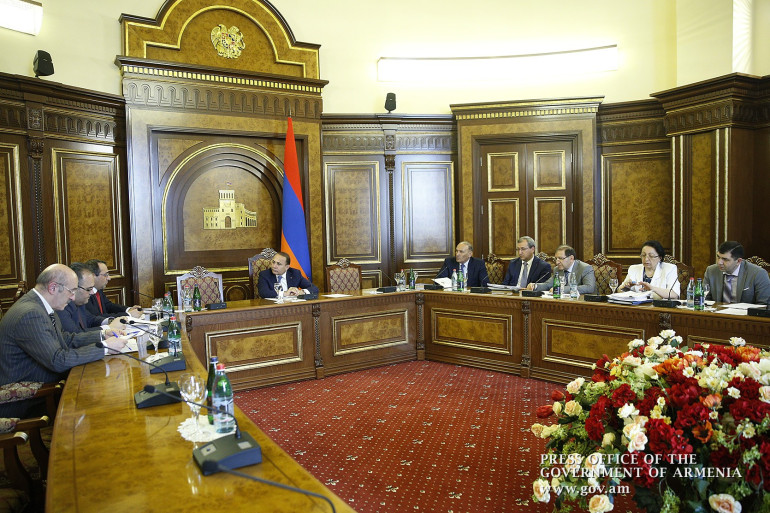Կառավարությունում քննարկվել են 2017-2019 թթ. ՀՀ պետական բյուջեից կատարվելիք միջնաժամկետ ծախսերի ֆինանսավորման հարցերը