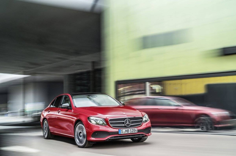 6 նորարար տեխնոլոգիա` Mercedes E-Class մոդելում, որոնք մեքենա վարելը դարձնում են հաճելի և անվտանգ (շարժանկարներ)