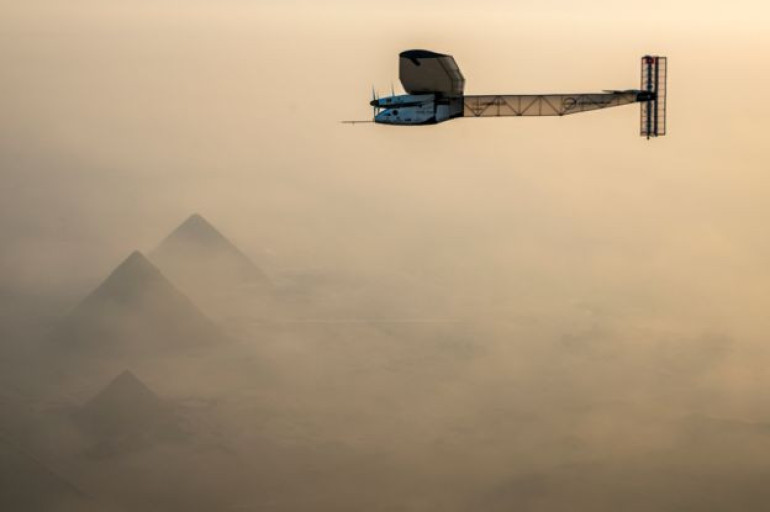 Solar Impulse: Zero-fuel plane begins final flight