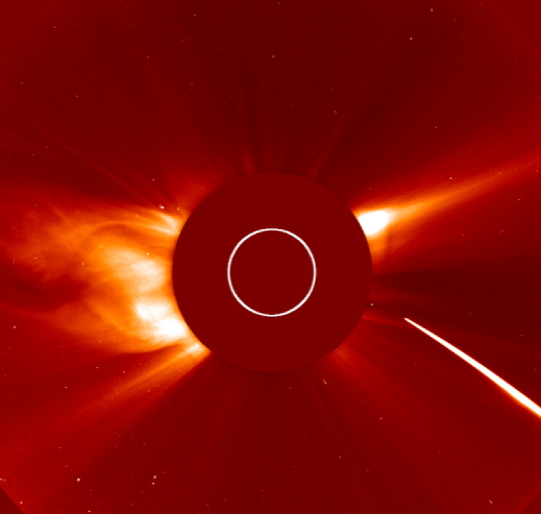 ESA, NASA’s SOHO sees bright sungrazer comet