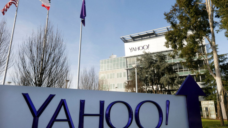 Yahoo 'scanned emails to help FBI hunt terrorists'