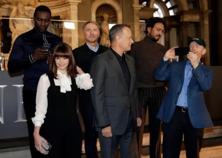 Tom Hanks enjoys playing 'smartest guy in the room' in 'Inferno'
