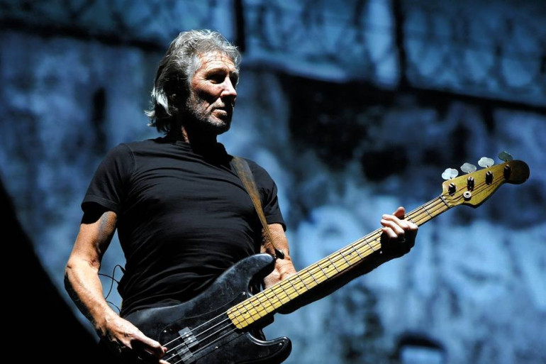 Pink Floyd-ի անդամը Pigs երգի տակ ցուցադրել է Դոնալդ Թրամփի դիմանկարները (լուսանկարներ)