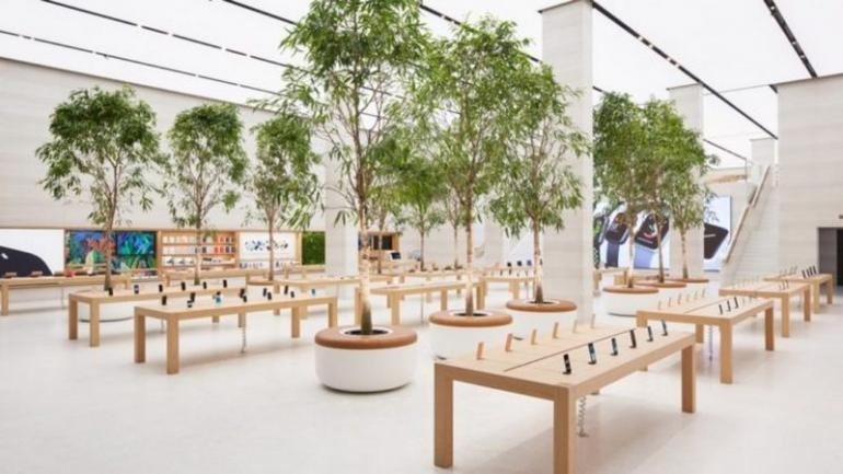 Լոնդոնում Apple-ի վերաբացված խանութը փոքրիկ այգի է հիշեցնում (լուսանկարներ)