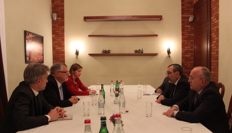 ԼՂՀ ԱԳ նախարարը ԵՄ հատուկ ներկայացուցչի հետ քննարկել է Արցախ-ԵՄ հարաբերություններին վերաբերող մի շարք հարցեր