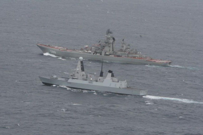 Russian warships pass through English channel Russian warships pass through English channel
