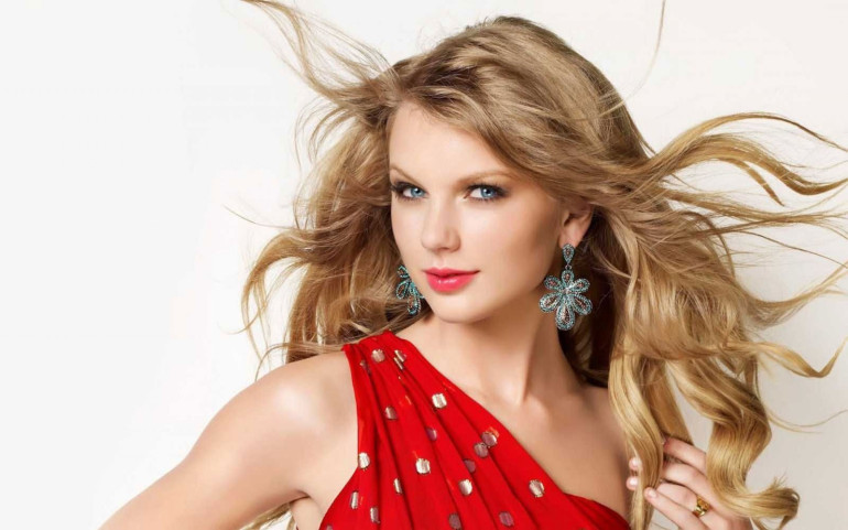 Taylor Swift 'is highest-paid woman in music'