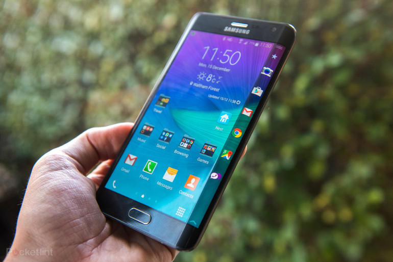 В Samsung задумались о возобновлении продаж взрывоопасных смартфонов