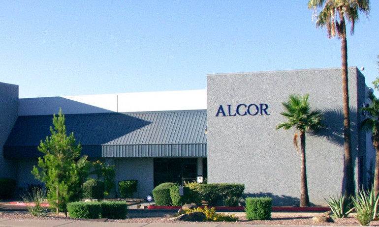 Teenager who died of cancer wins right to be cryogenically frozen