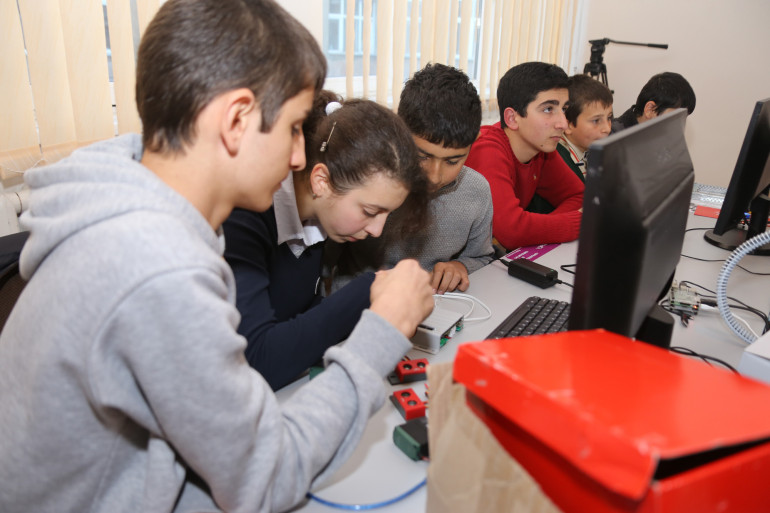 «Մենք հպարտանում ենք «Արմաթ» ինժեներական լաբորատորիաների սաներով». Ucom-ի գլխավոր տնօրեն 