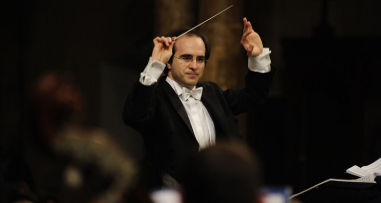 The Italian conductor who moved to Armenia after falling in love – Financial Times