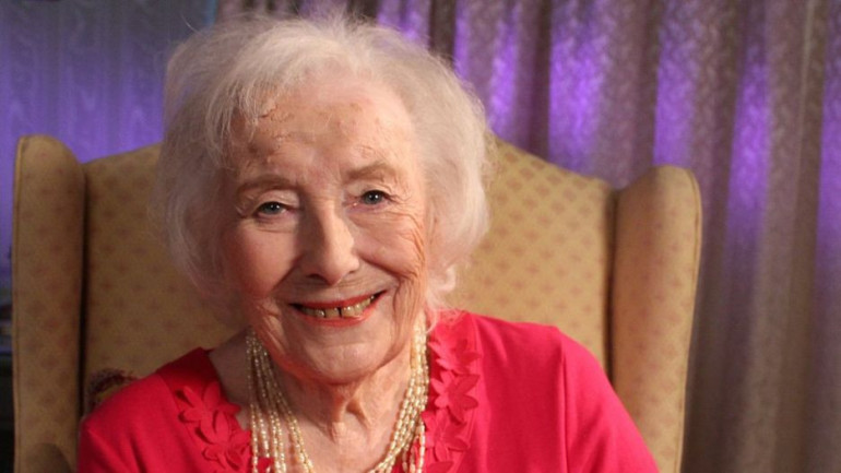 British singer breaks own record with new album at 100