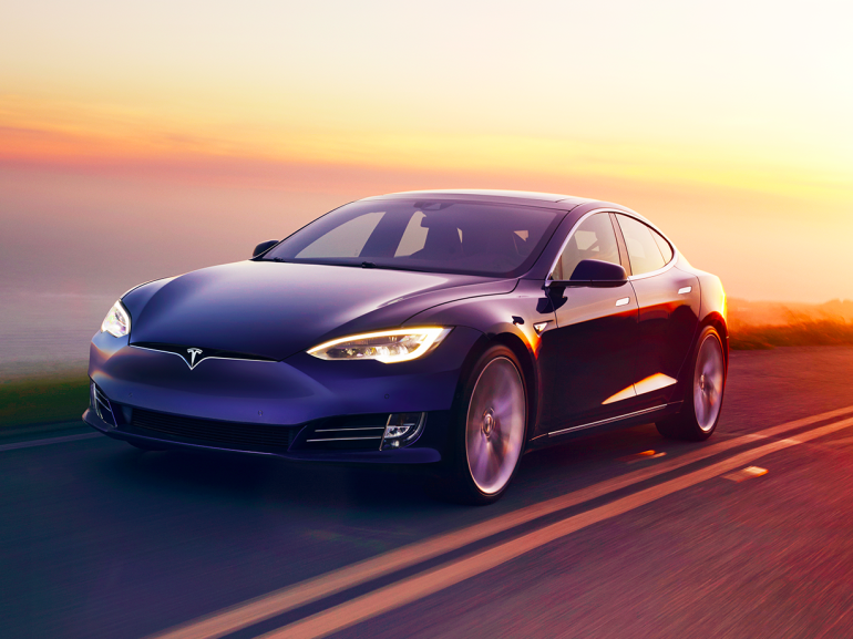 Tesla-ի Model S P100D-ն արագությամբ գերազանցել է Porsche 911 Turbo S-ին