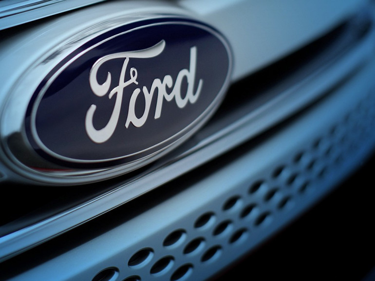 Ford giving Google and Uber veterans $1bn to build a self-driving car brain