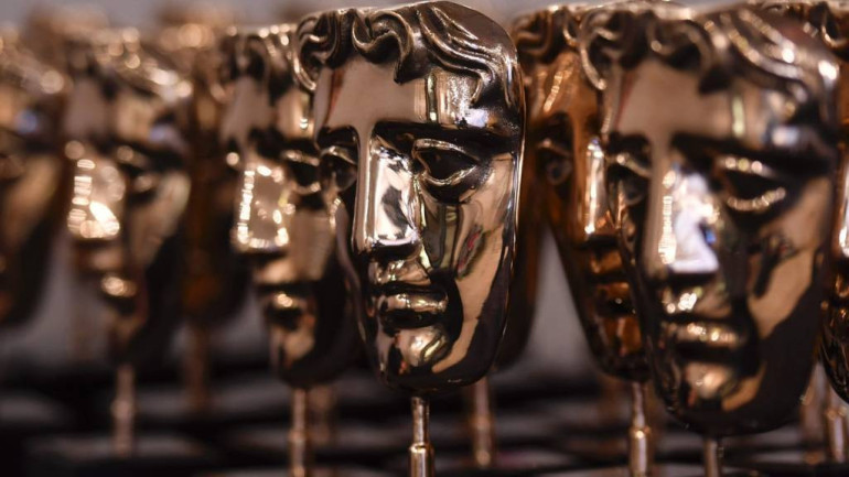 Baftas 2017: Dev Patel and Emma Stone win awards