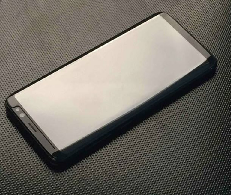 Samsung-ի՝ եզրեր չունեցող էկրանով Galaxy S8 սմարթֆոնի նոր լուսանկարներ են հրապարակվել համացանցում