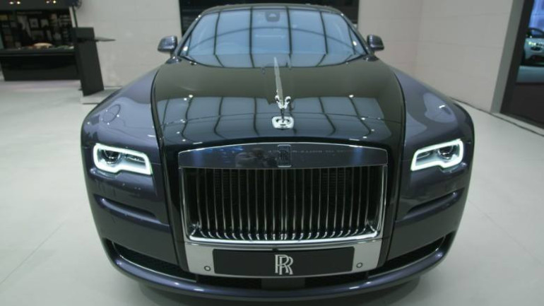 Rolls Royce-ը ներկայացրել է ադամանդե փոշով պատված Ghost մոդելի հատուկ տարբերակը (տեսանյութ)
