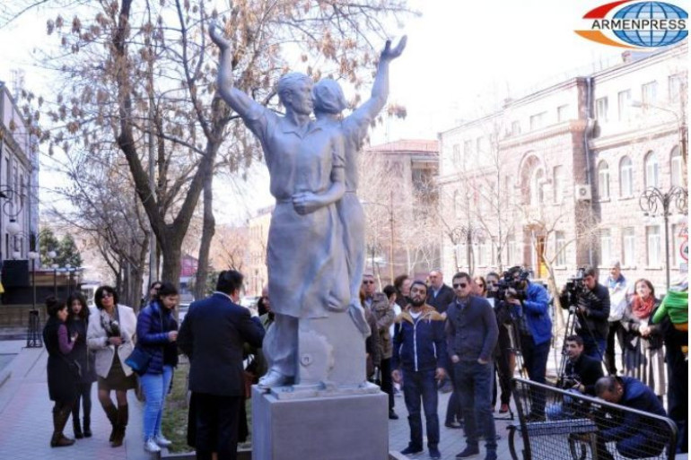 Երևանի Մոսկովյան պուրակում տեղադրվել է Երվանդ Քոչարի «Ալեգորիա» ստեղծագործությունը