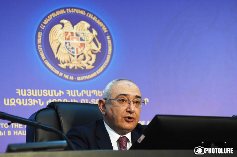 Armenian CEC names four likely winners in parliament polls

 