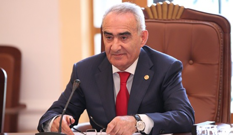 Երևի սովորական պատգամավոր կլինեմ, բայց դե բնական է, որ սովորական չեմ լինի էլի. Գալուստ Սահակյան Երևի սովորական պատգամավոր կլինեմ, բայց դե բնական է, որ սովորական չեմ լինի էլի. Գալուստ Սահակյան