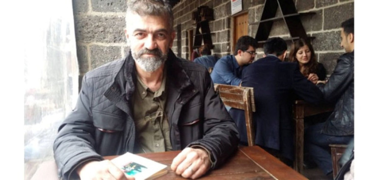 «Տատիկիս հեքիաթները». Թուրքիայում Հայոց ցեղասպանության մասին առաջին գրքերից մեկի հեղինակը զրուցել է «Ակօսի» հետ