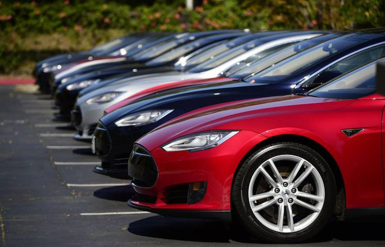 Tesla ընկերությունը 53 000 մեքենա է ետ կանչում  