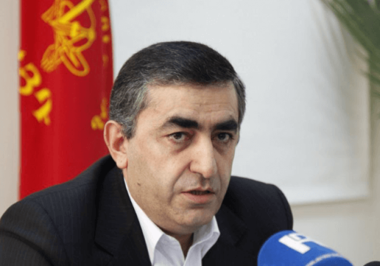 Ազգ-բանակը ոչ թե ագրեսիվ ռազմականացման խնդիր է լուծում, այլ պաշտպանության ծայրահեղ անհաժեշտությունից է բխում. Արմեն Ռուստամյան