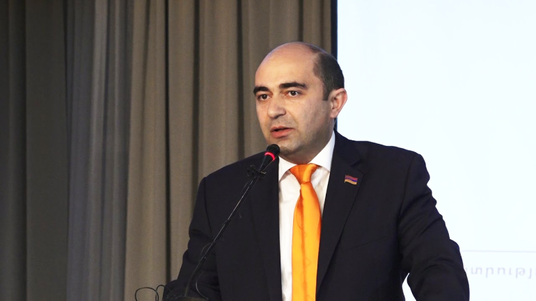 ՍԴ-ն պետք է անվավեր ճանաչի ՏԻՄ օրենքի դրույթները, այլապես Վանաձորի աբսուրդային վիճակը կլինի Գյումրիում, Երևանում. Է. Մարուքյան