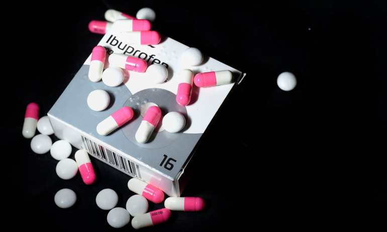Common painkillers may raise risk of heart attacks
