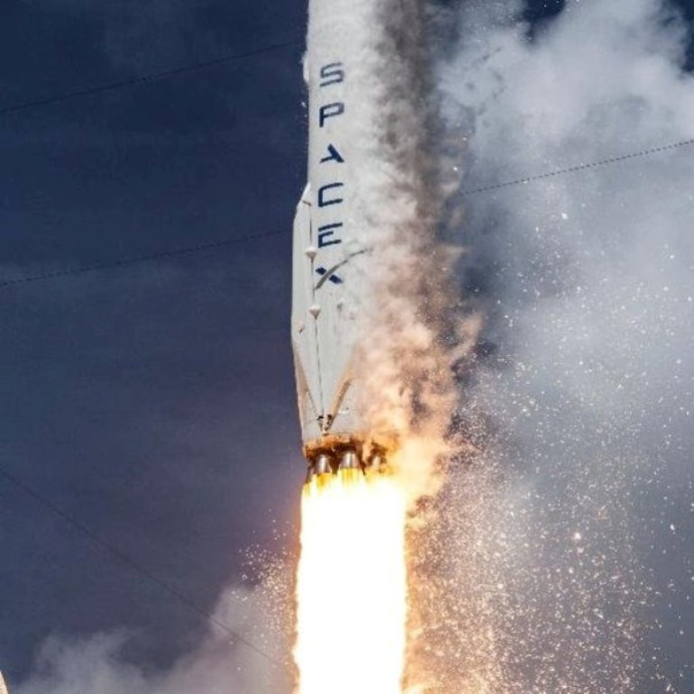 Space X-ն արբանյակ է ուղարկել Երկրի ուղեծիր՝ ինքնաթիռները և նավերը Wi-Fi-ով ապահովելու համար (տեսանյութ)