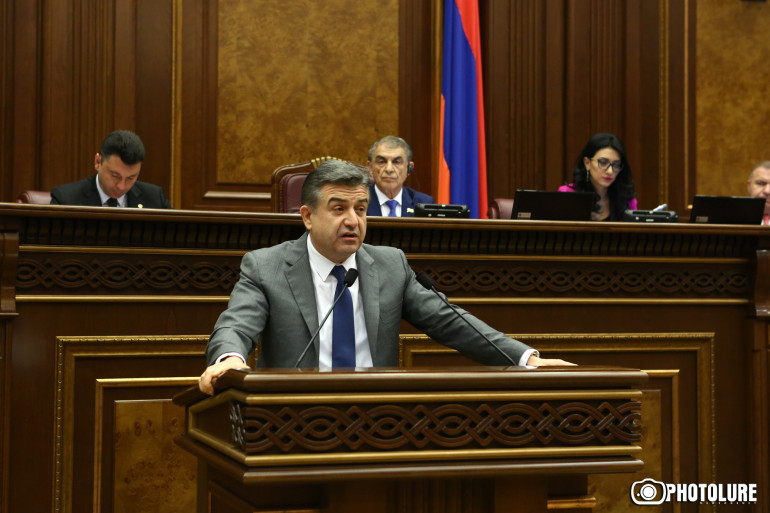 Ուզում եմ ռեալիստ լինել՝ հեշտ ճանապարհ չի լինելու. Կարեն Կարապետյանը ԱԺ-ին ներկայացրեց կառավարության ծրագիրը