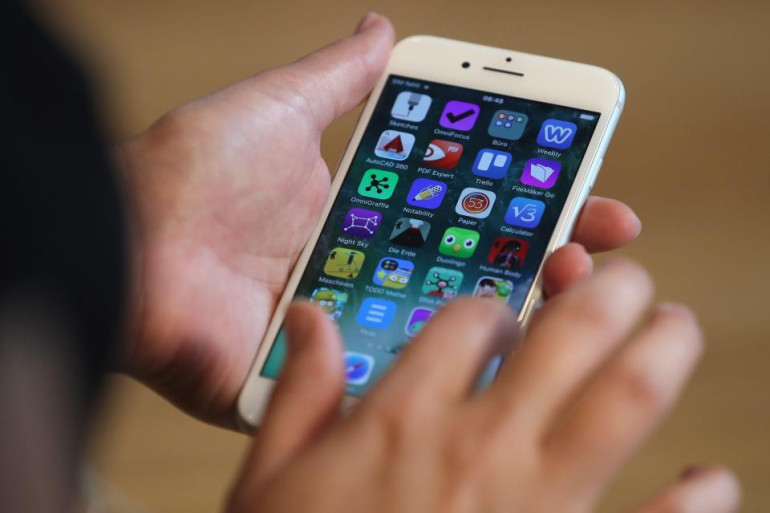 Battery breakthrough could soon mean charging smartphones four times a year

 