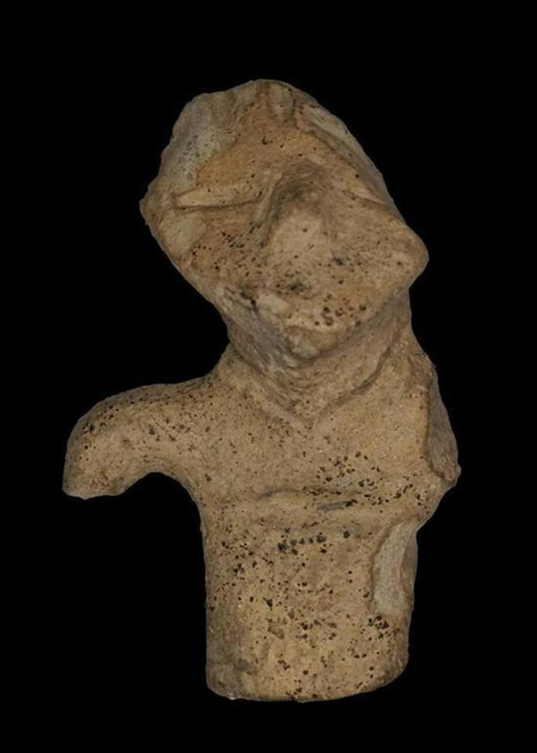 Unique 7000-year-old figurine found in field