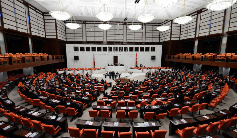 Թուրքիայի խորհրդարանի պատգամավորներն այսուհետ կարող են տուգանվել Ցեղասպանության մասին խոսելու համար